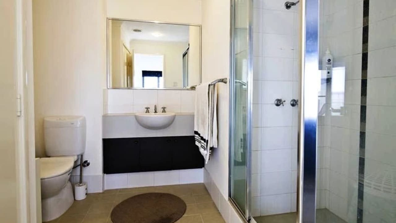 Furnished room with own bathroom