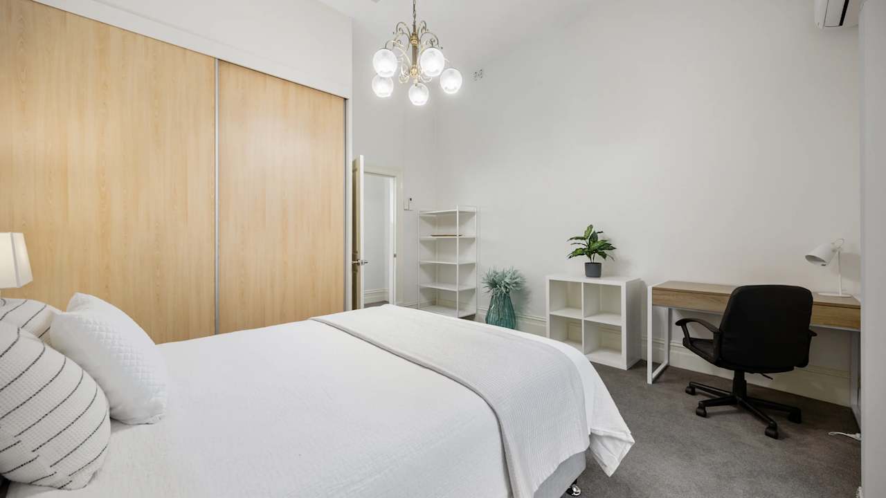 Furnished room in a share house