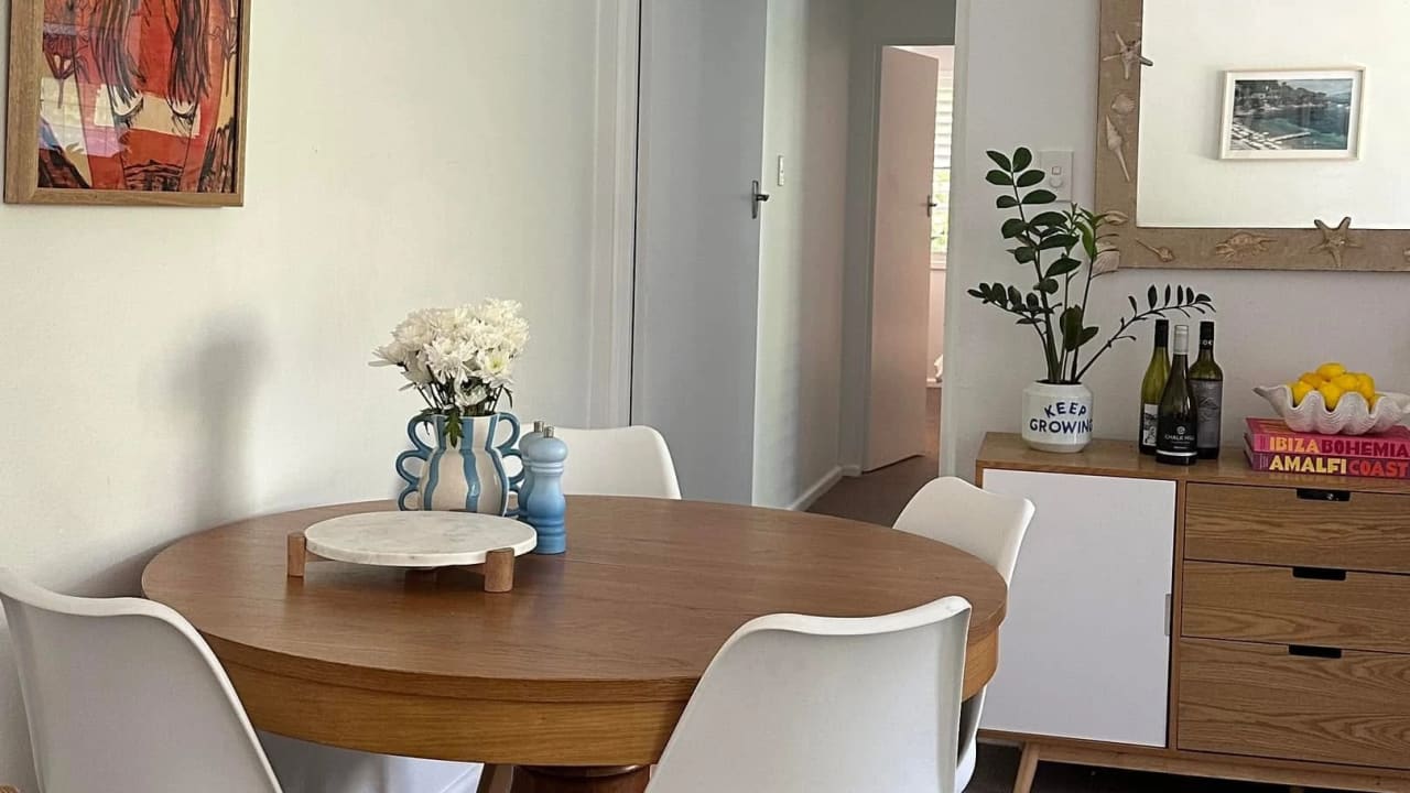 Unfurnished room in a flatshare