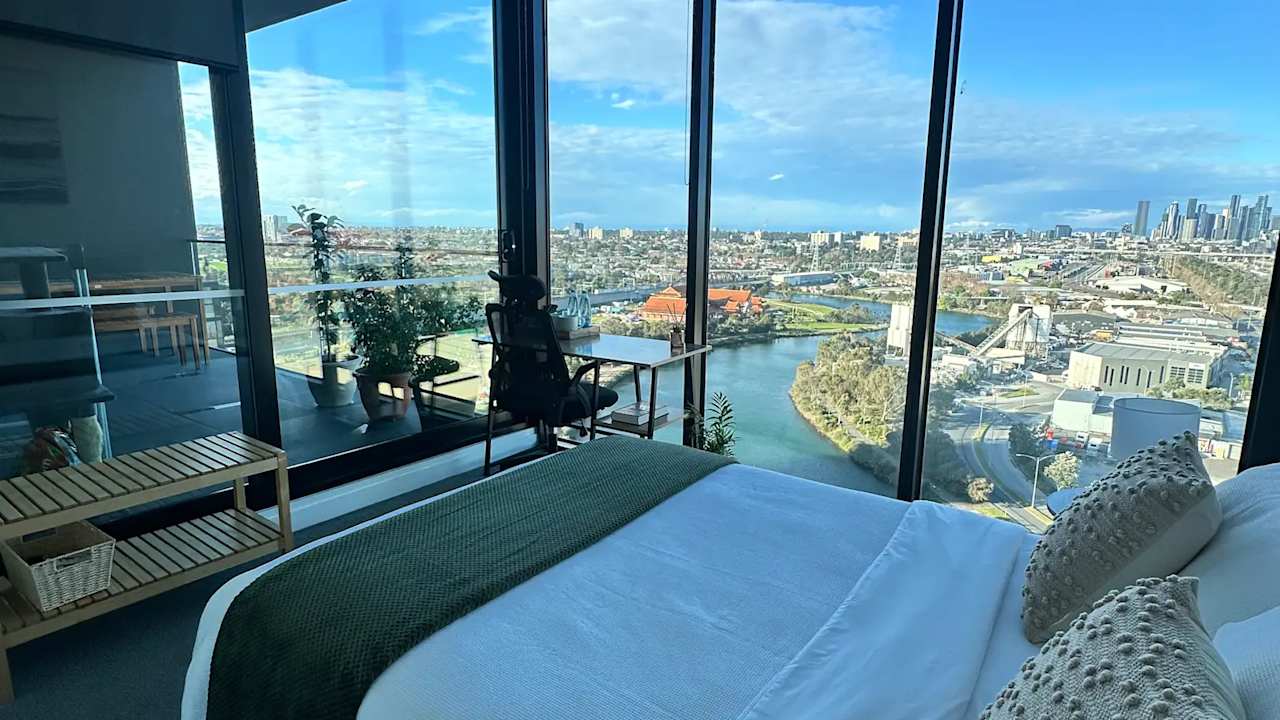 Furnished room with own bathroom