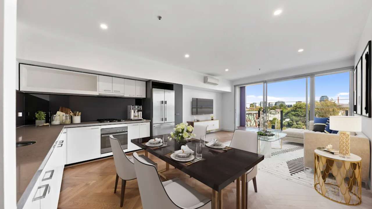 Unfurnished room in a flatshare