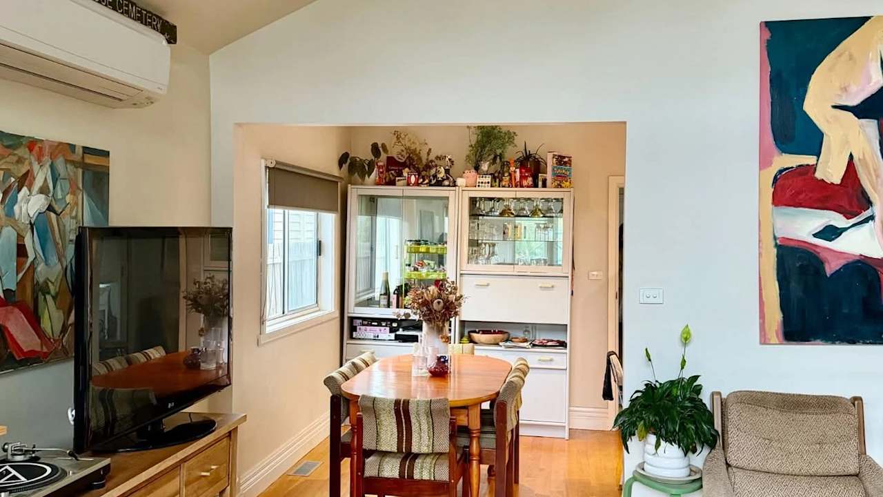 Unfurnished room in a share house