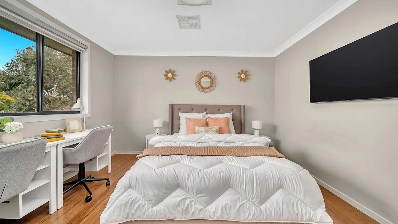 Furnished room in a share house