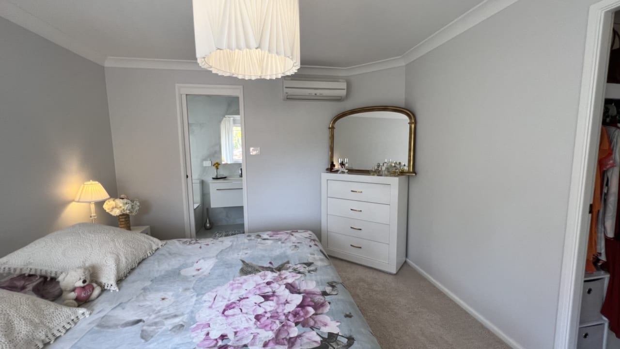 Room with ensuite in a share house