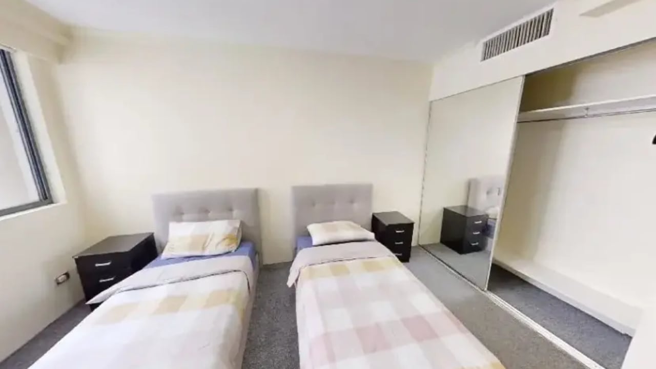 Furnished room in a flatshare