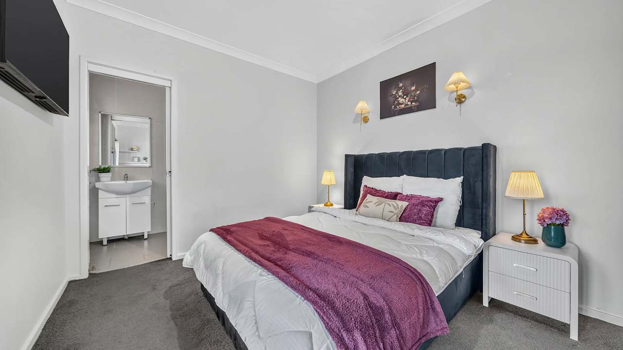 Furnished room with ensuite in a share house