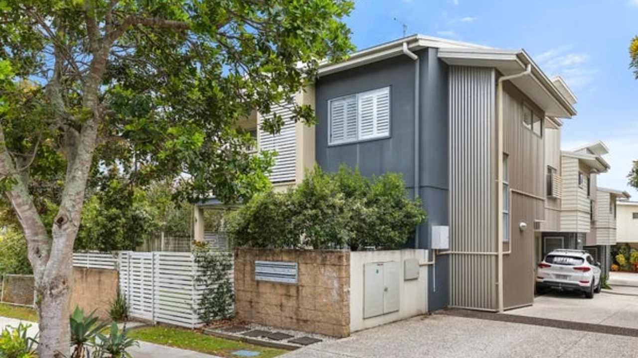 Unfurnished room in a share house
