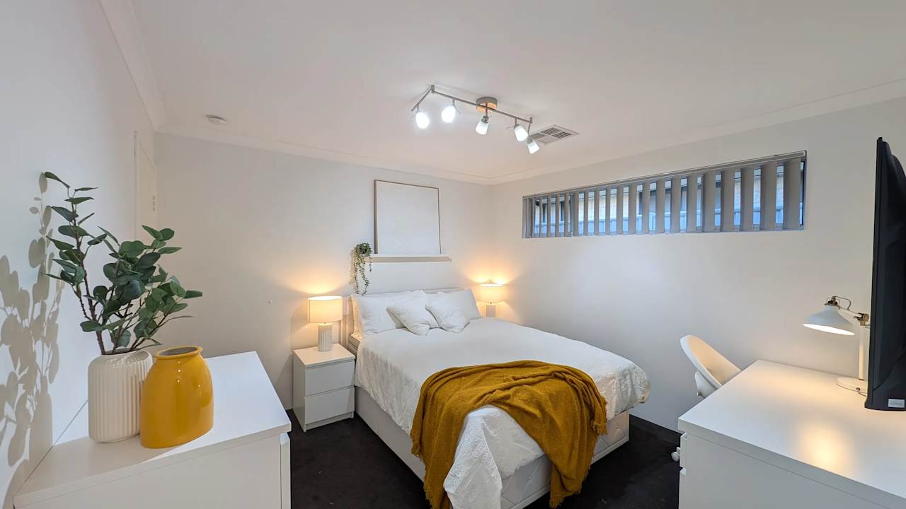 Furnished room with own bathroom