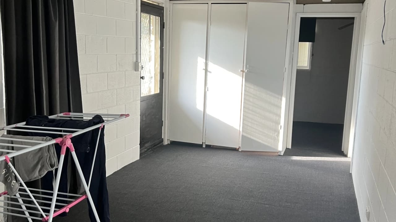 Unfurnished room in a share house