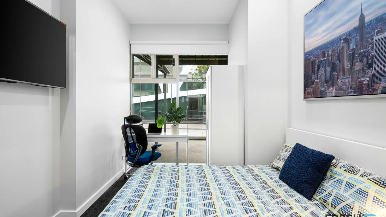 Furnished room in a share house