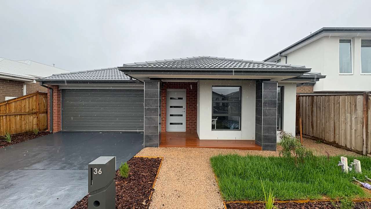 Furnished room with ensuite in a share house