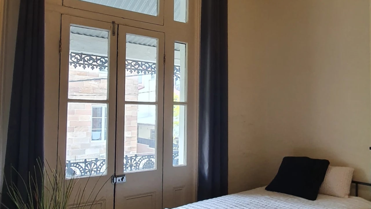 Furnished room in a share house