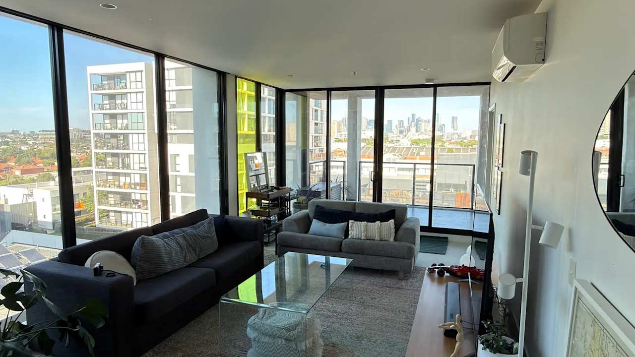 Unfurnished room with own bathroom