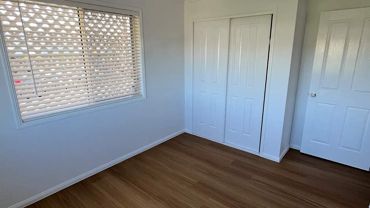 Unfurnished room with own bathroom