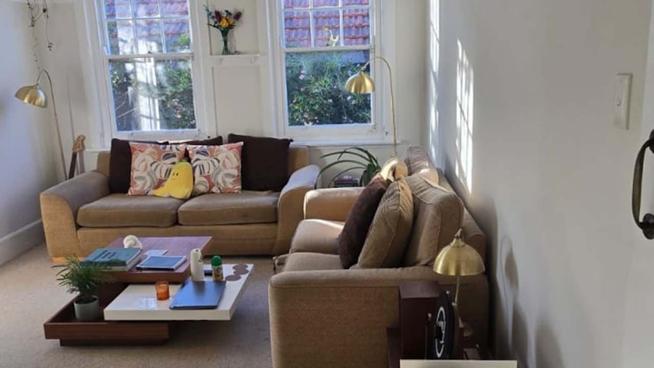 Unfurnished room in a flatshare