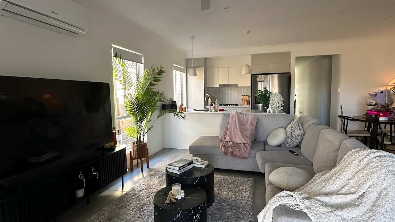 Furnished room with own bathroom
