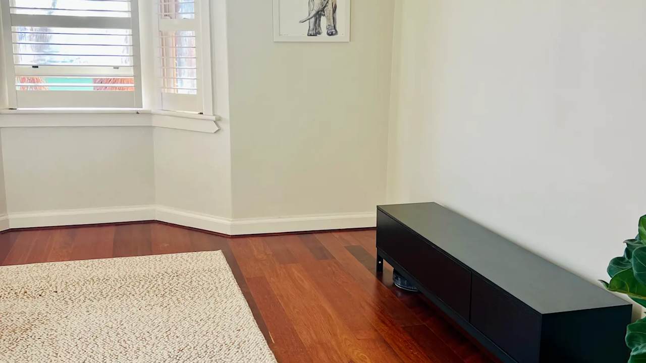 Unfurnished room in a flatshare