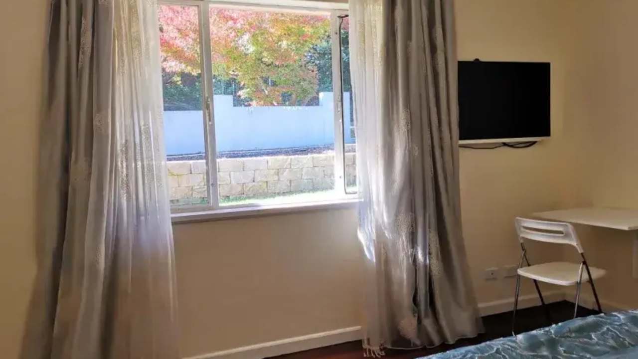 Furnished room with own bathroom