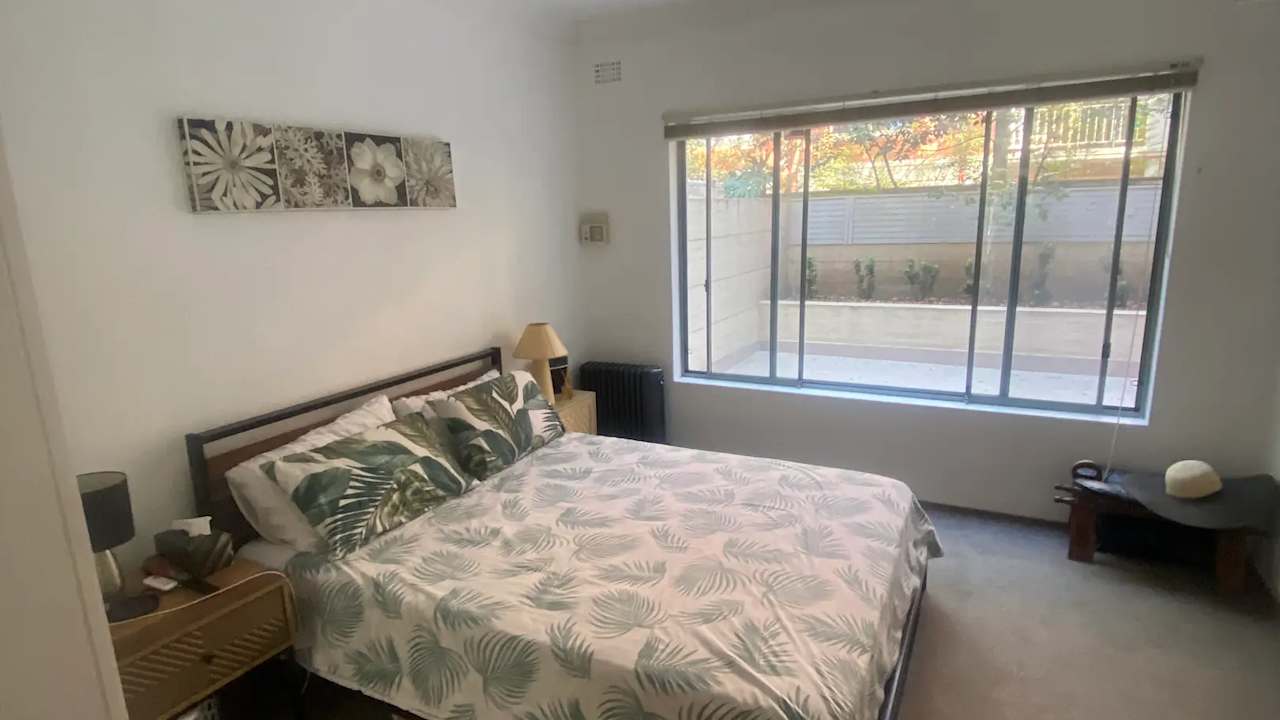 Furnished room in a flatshare