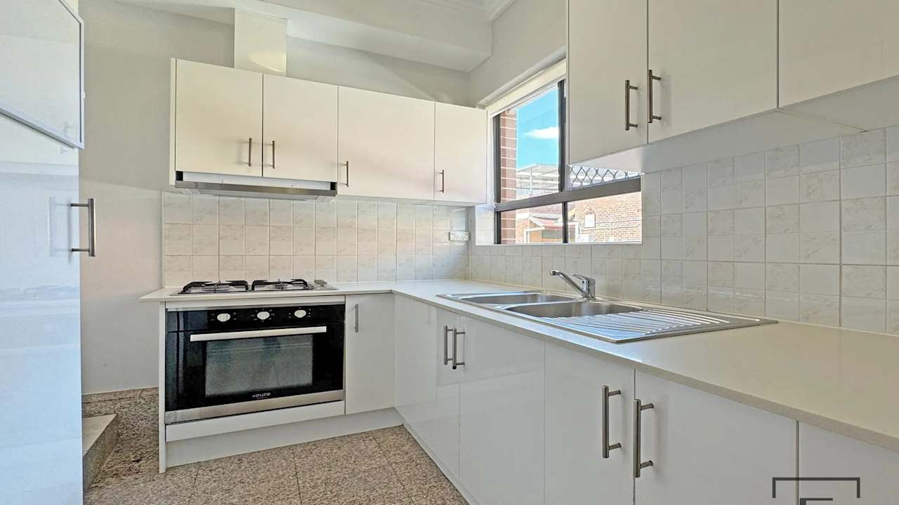 Whole property with 3 rooms for rent