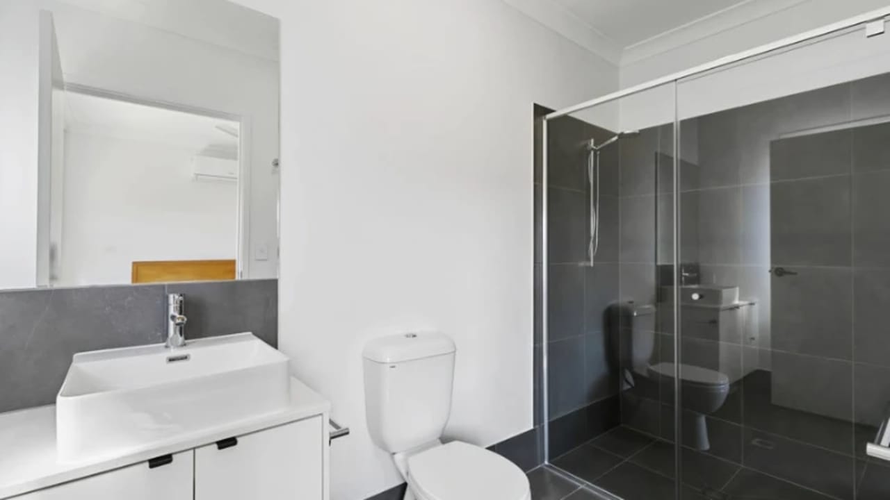 Furnished room with ensuite in a share house