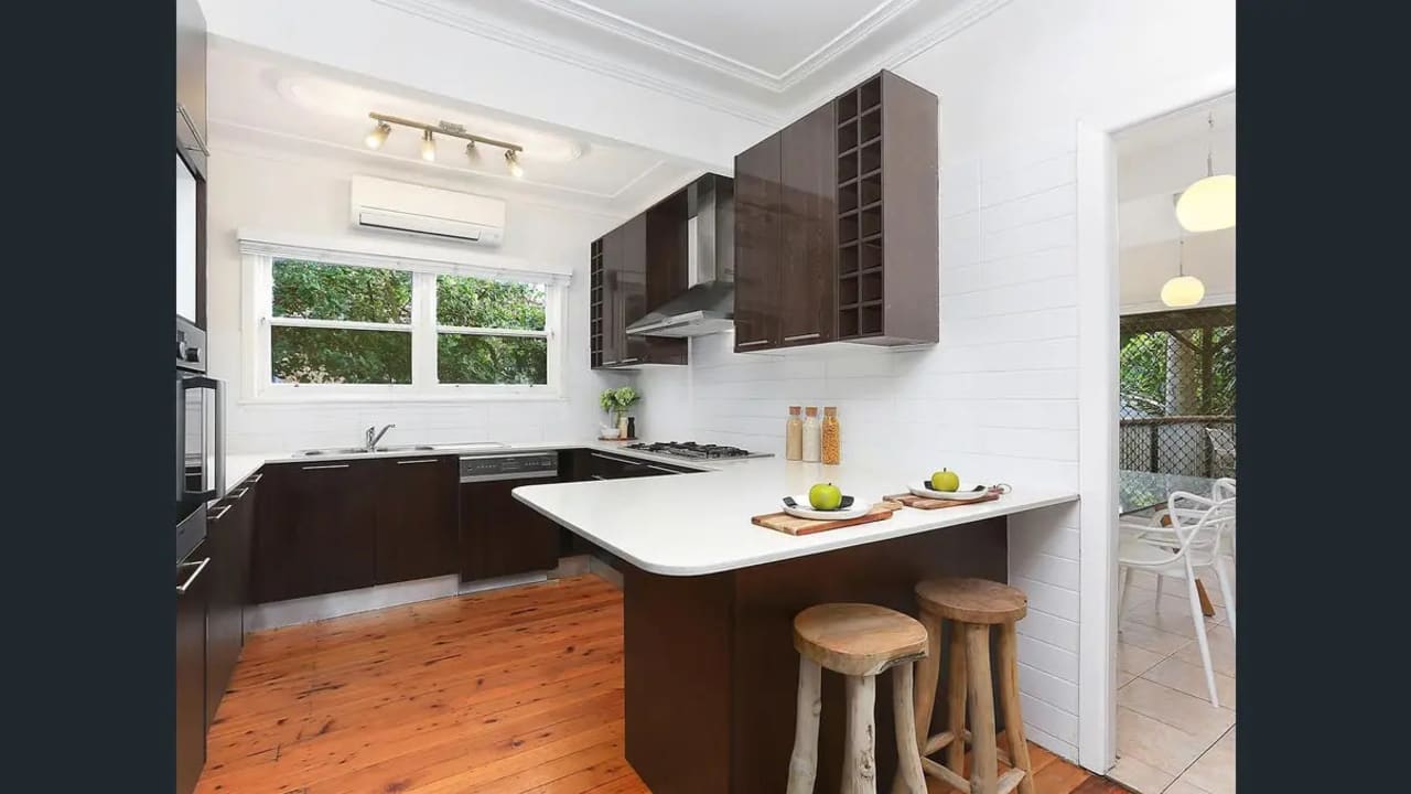 Furnished room in a share house