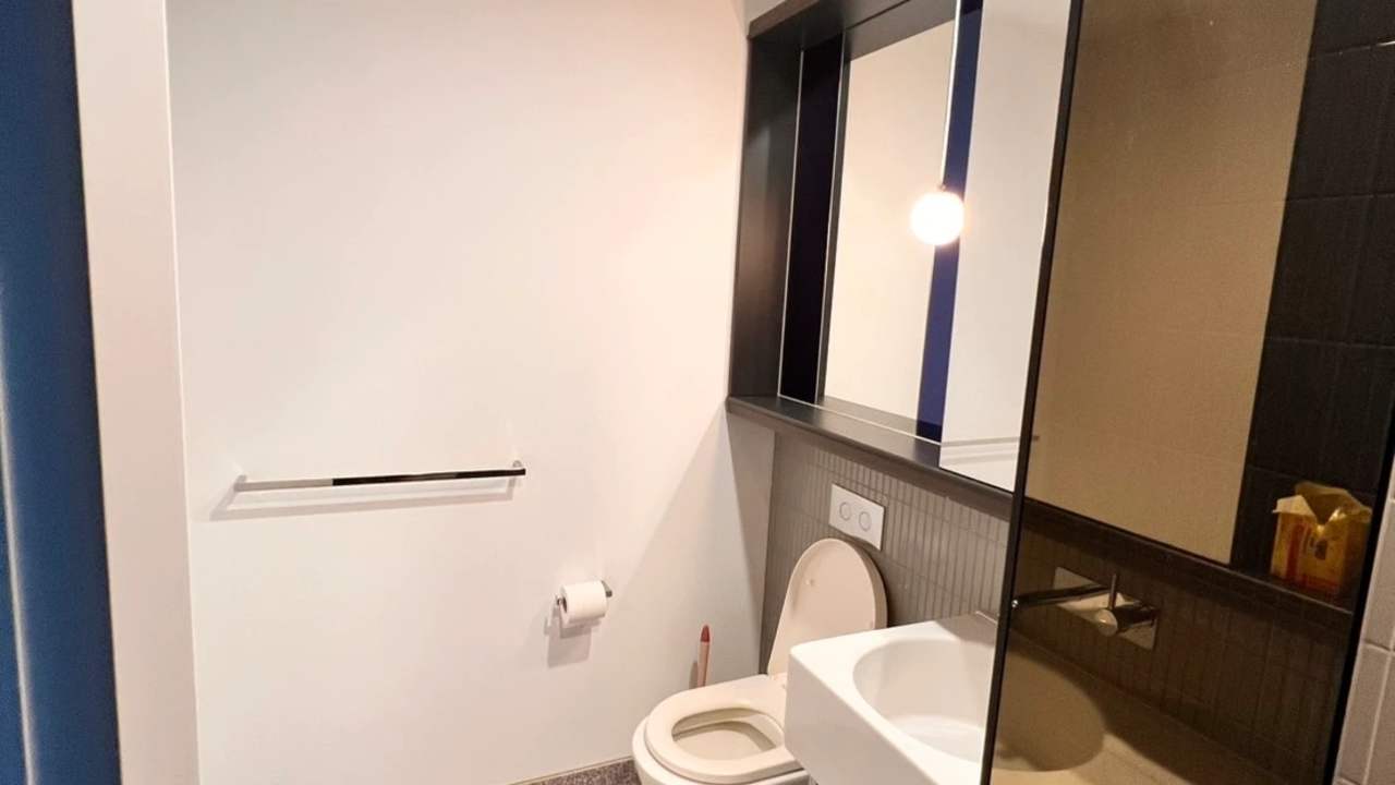 Furnished room with own bathroom