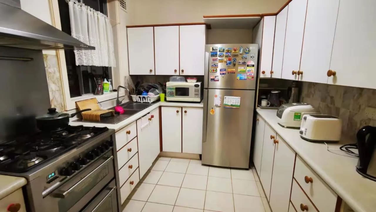 Furnished room in a share house