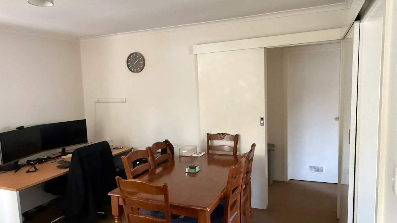 Furnished room in a share house
