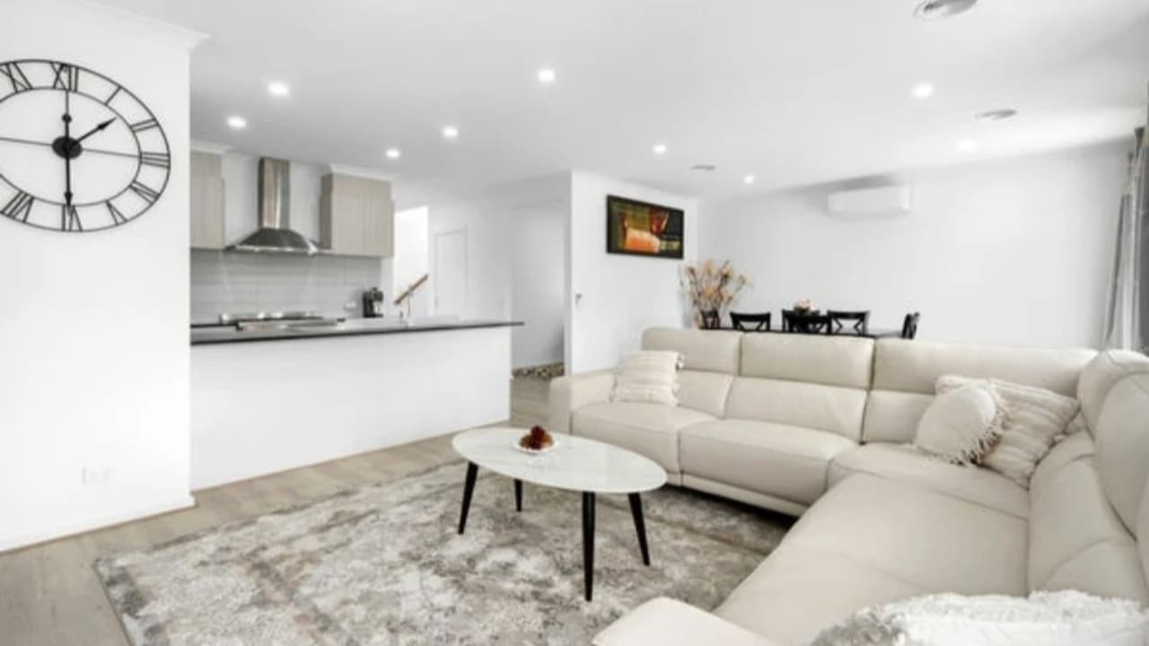 Furnished room with ensuite in a share house