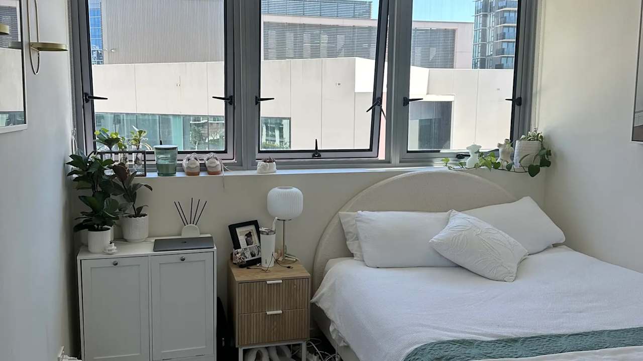 Unfurnished room with own bathroom