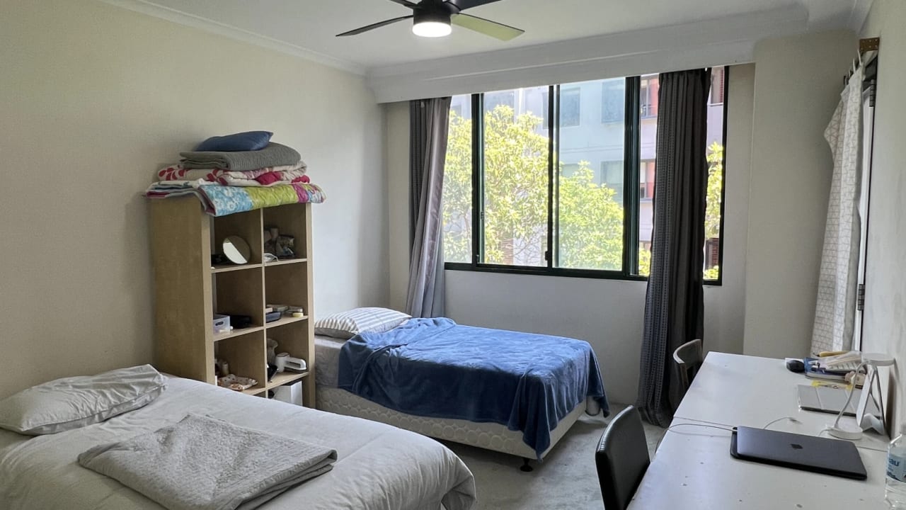Furnished room with ensuite in a flatshare