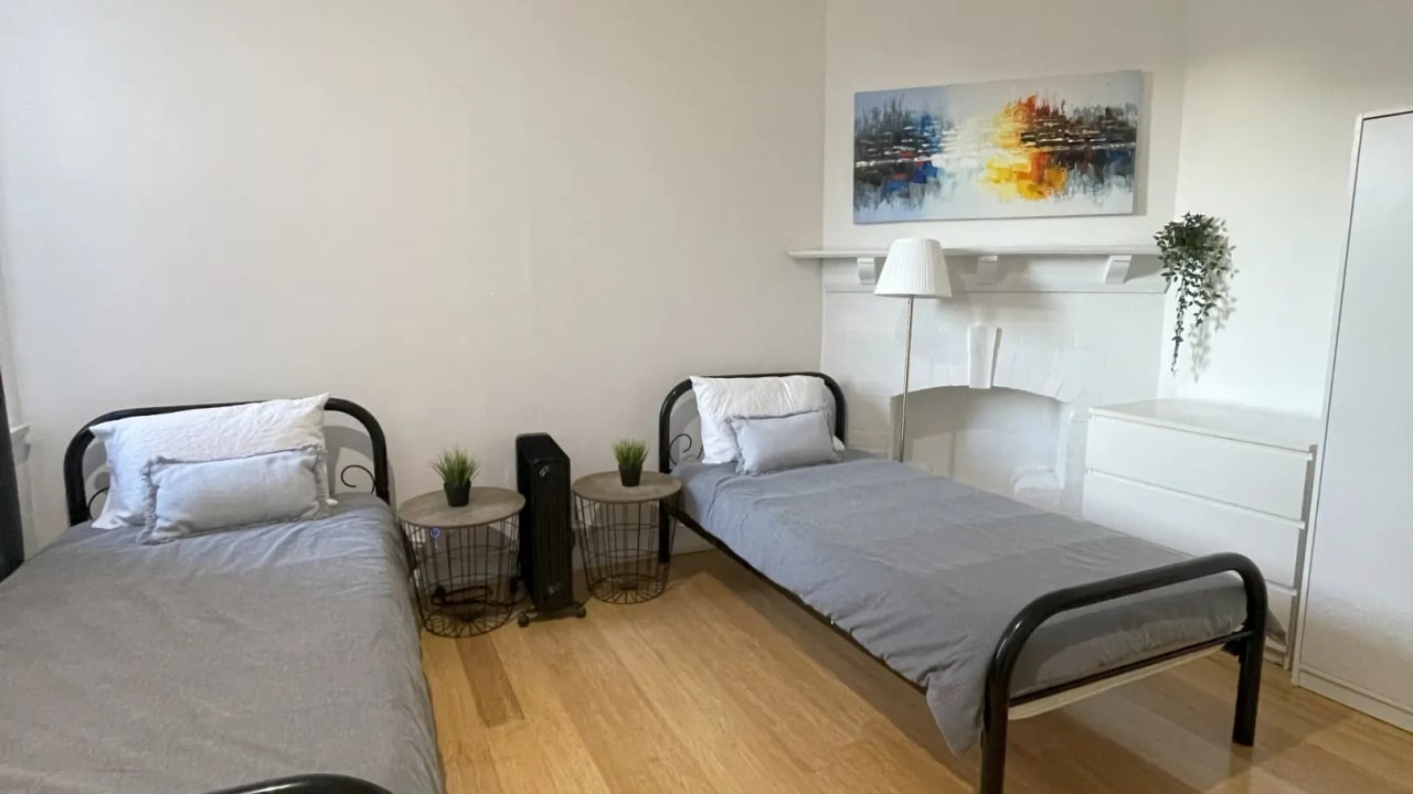 Furnished room in a share house