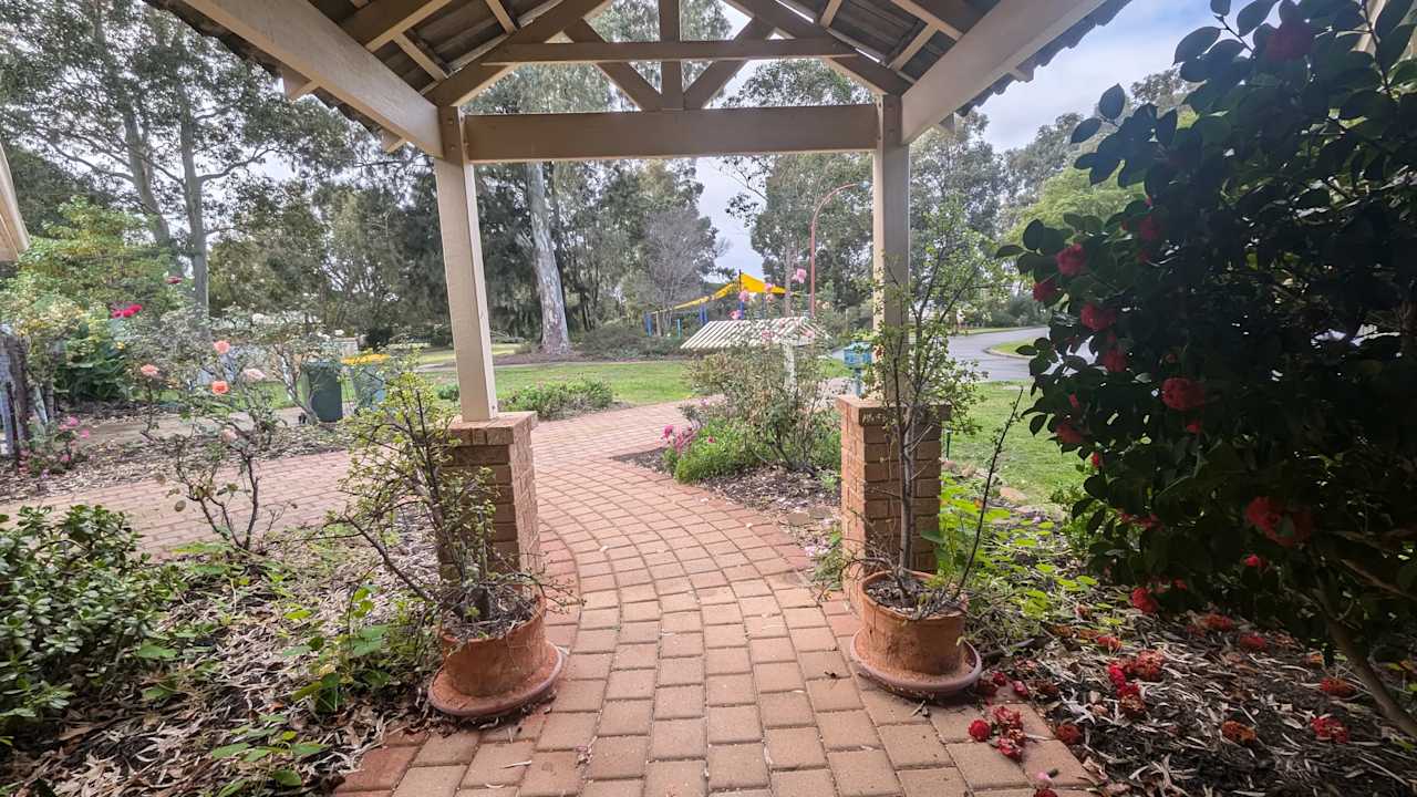 Room in a share house