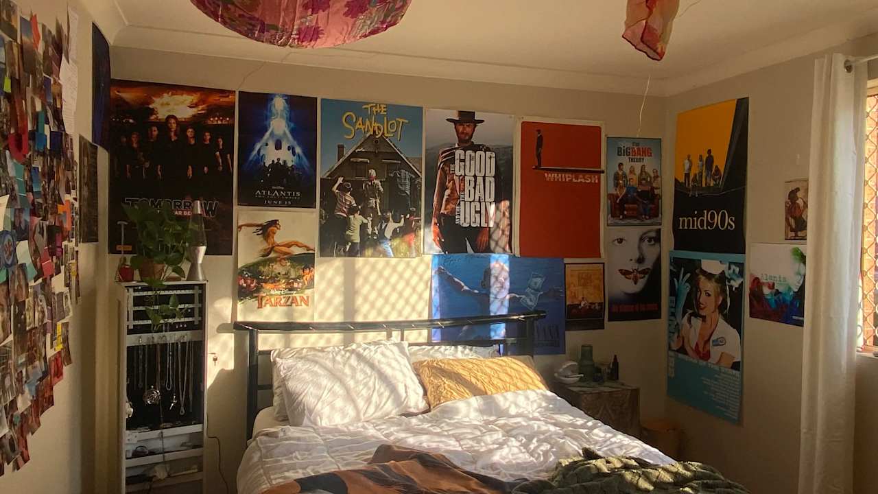 Furnished room in a flatshare