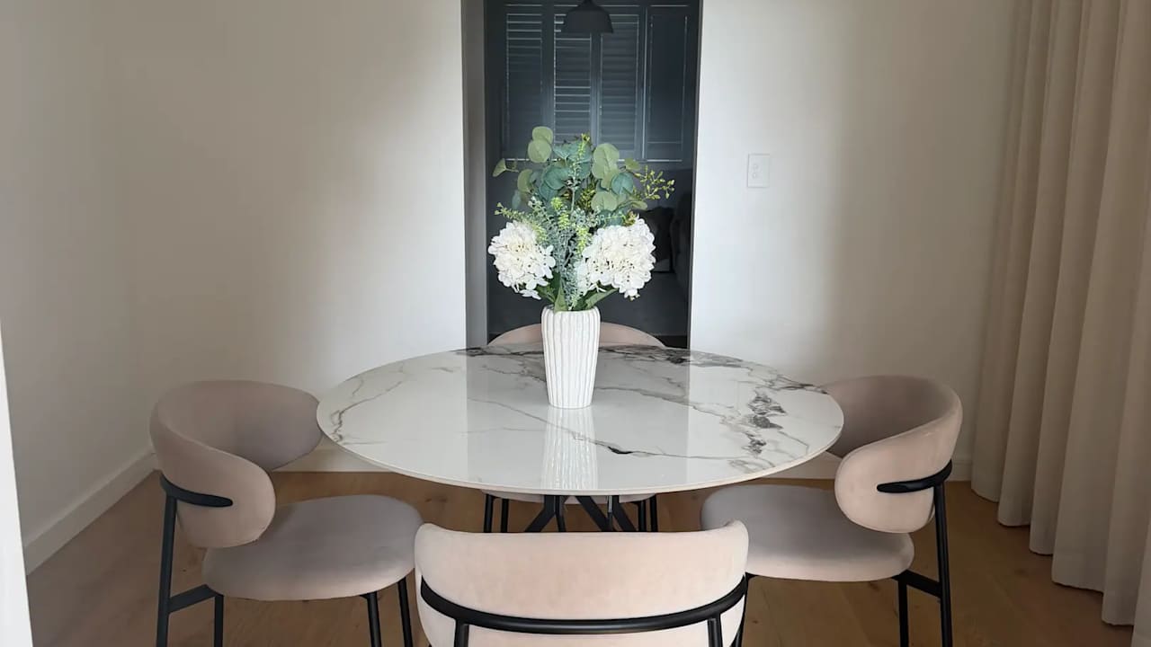Whole property with 2 rooms for rent