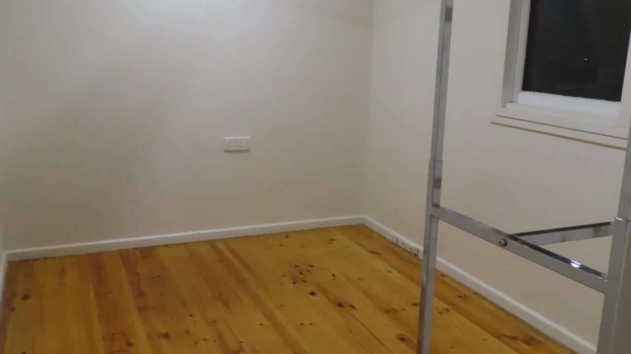 Room in a share house