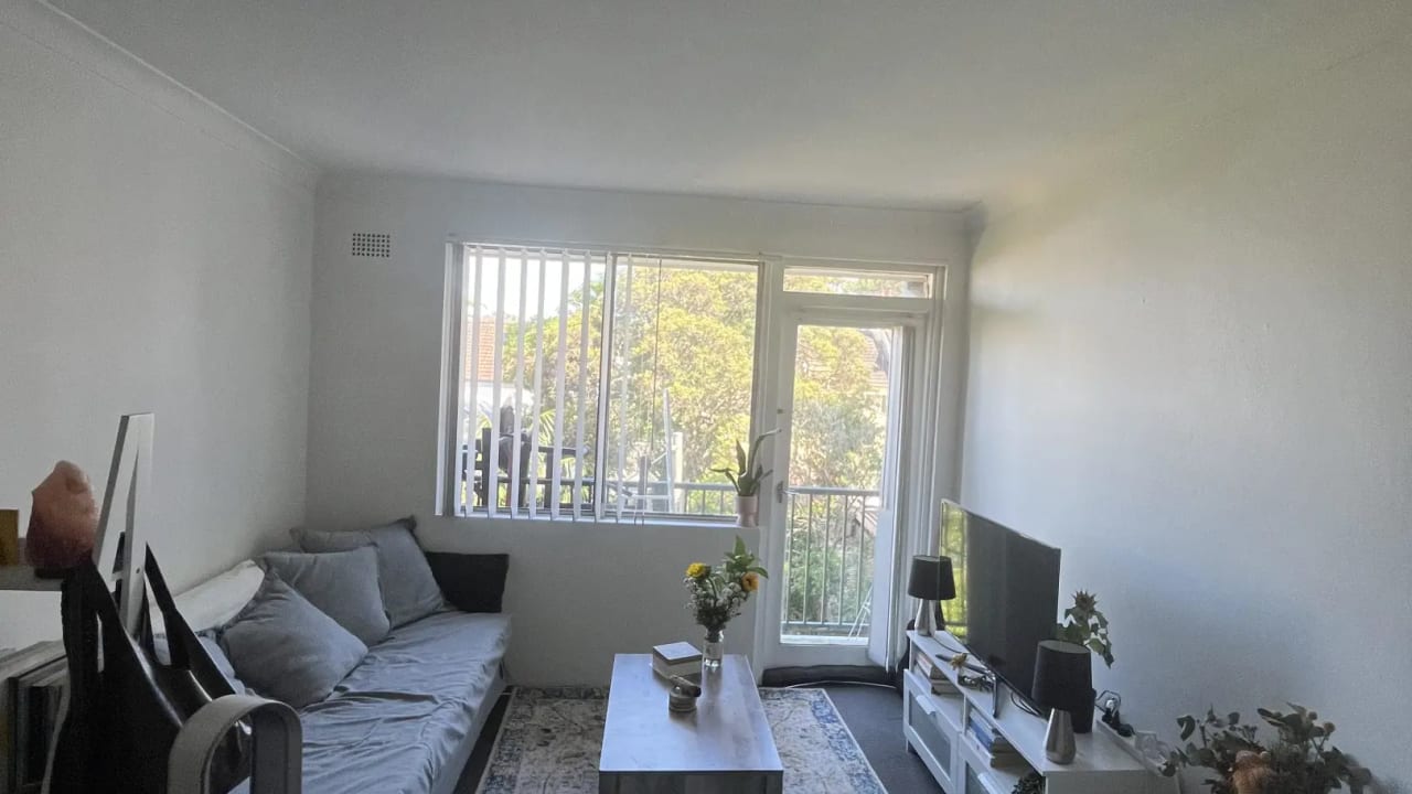 Furnished room studio flat for rent