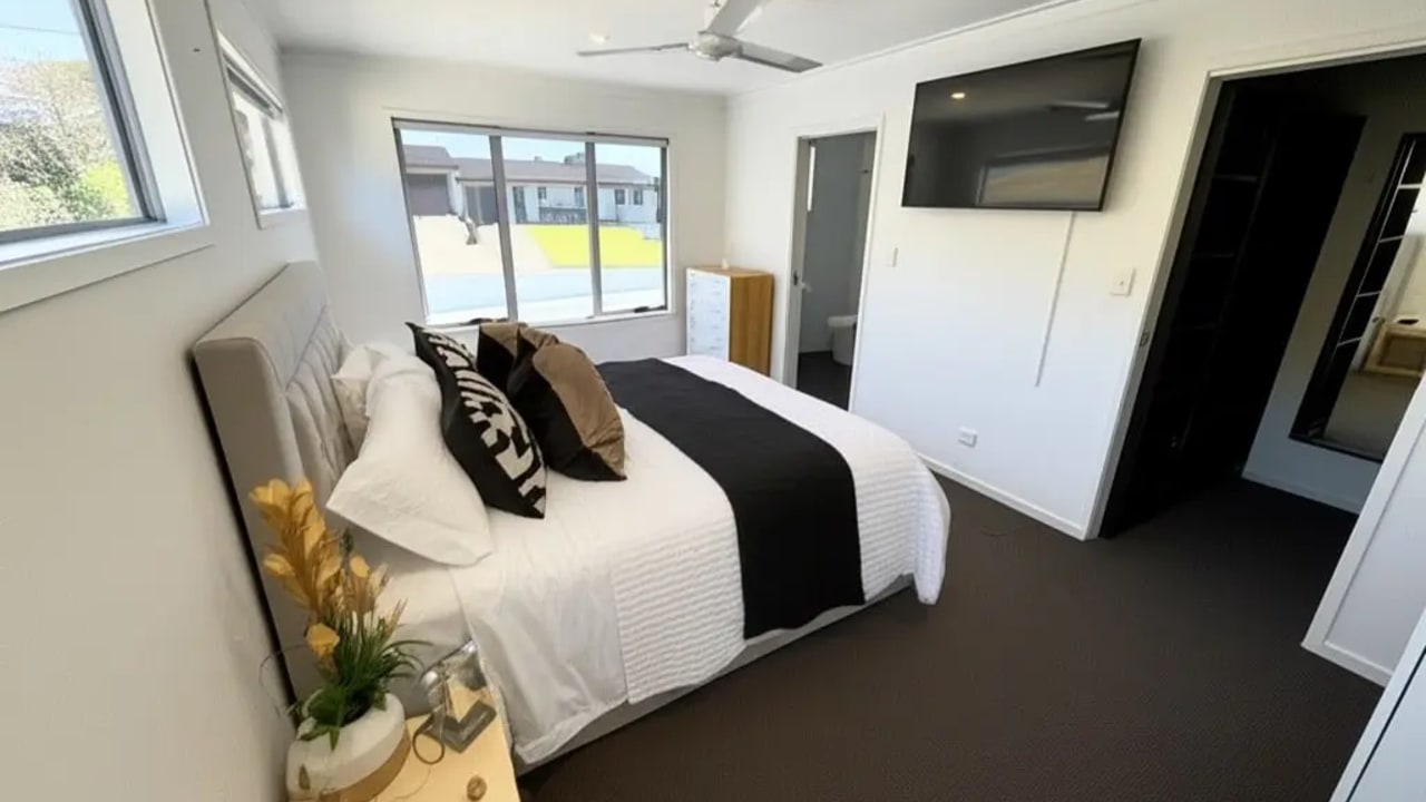 Furnished room with ensuite in a share house
