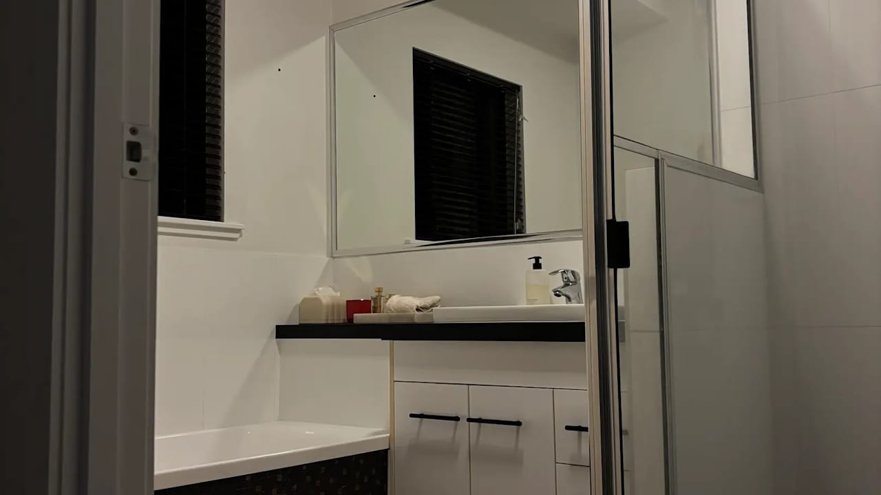 Unfurnished room with own bathroom