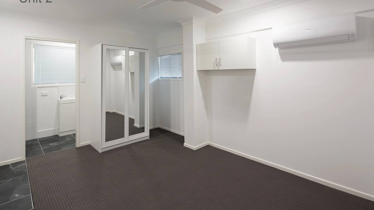 Unfurnished room studio flat for rent