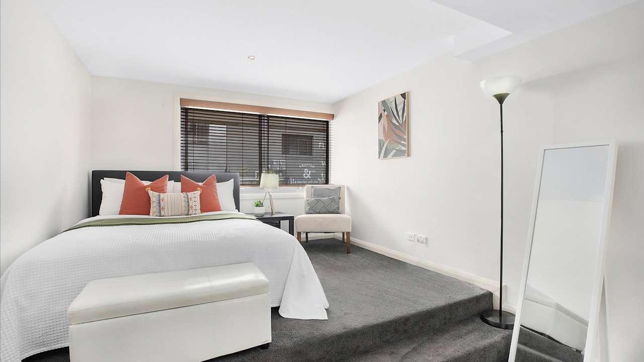 Whole property with 2 rooms for rent