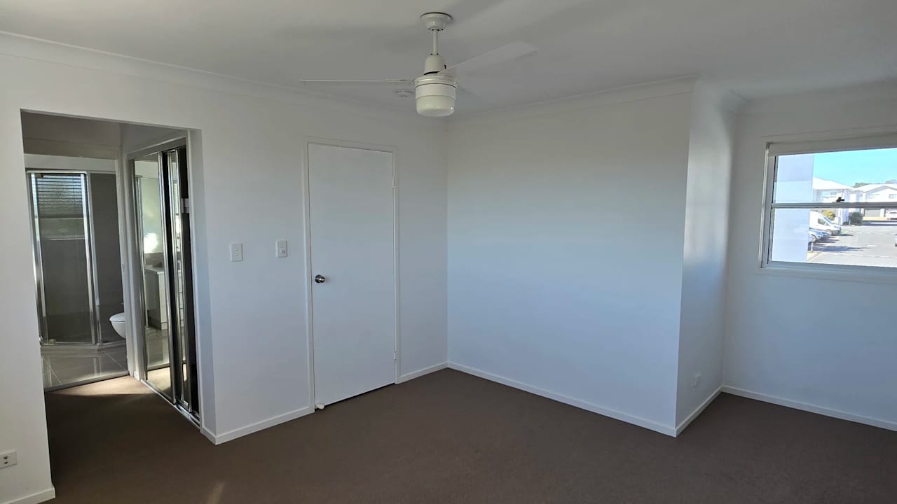 Room with ensuite in a share house