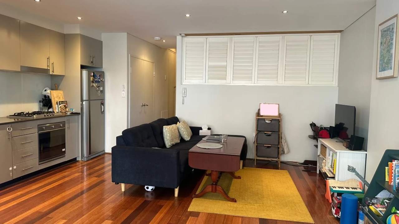 Whole property with 2 rooms for rent