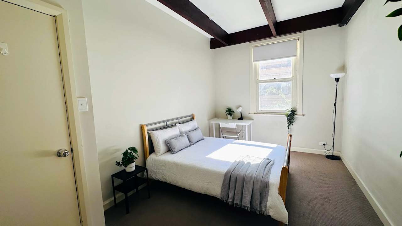 Furnished room in a share house