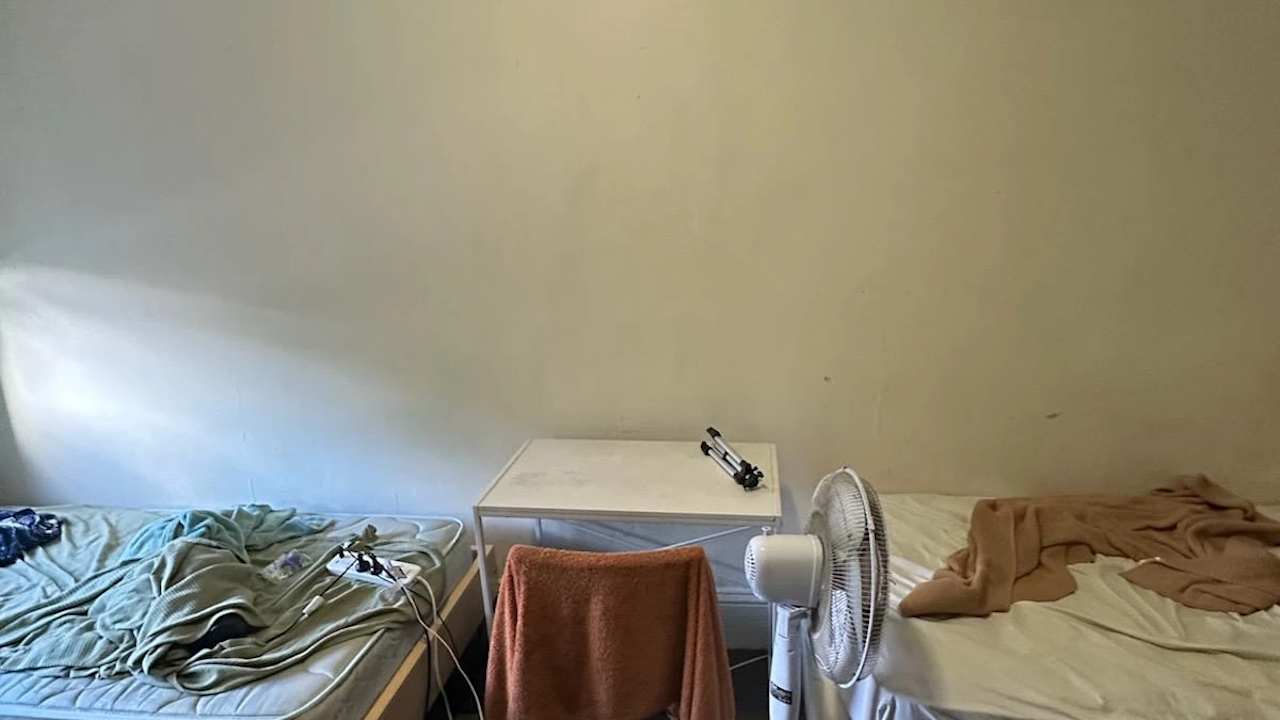 Furnished room in a flatshare