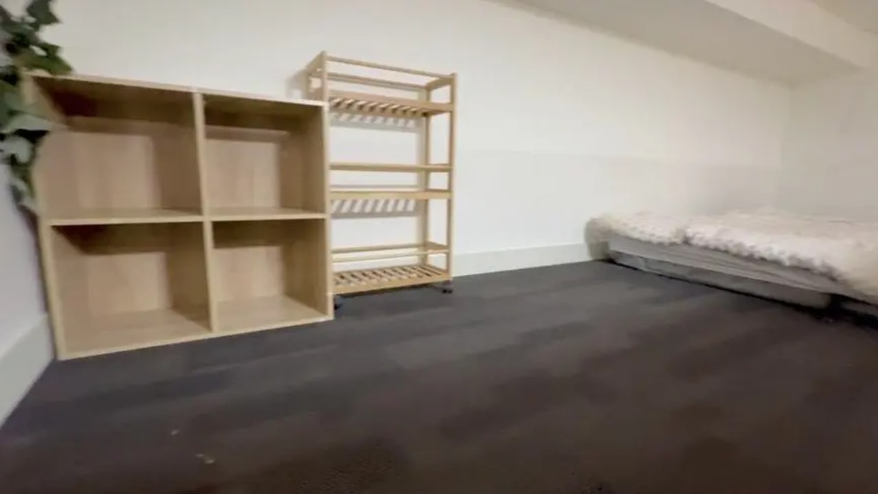 Whole property with 2 rooms for rent