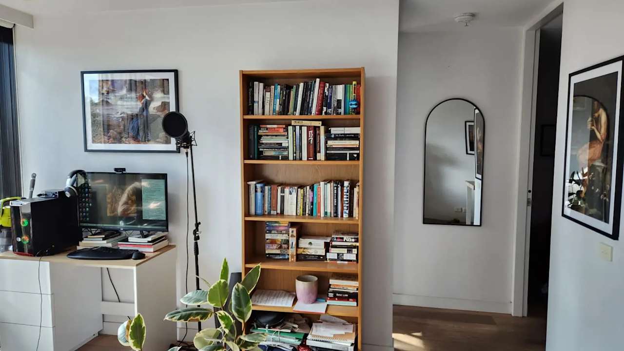 Furnished room in a flatshare