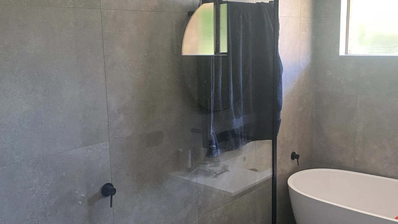 Furnished room with own bathroom