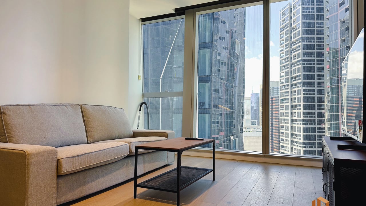 Furnished room with ensuite in a flatshare
